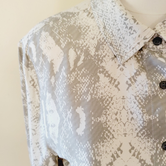Dear John snake print button down size xs - Picture 3 of 8